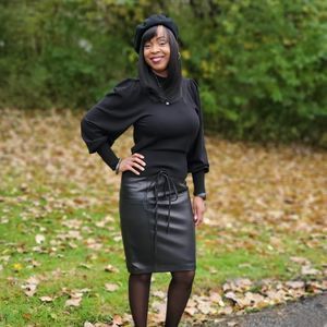 Meet your Posher, Sheila